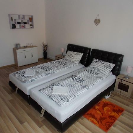 Appartement Morningstar à Sfântu-Gheorghe Extérieur photo